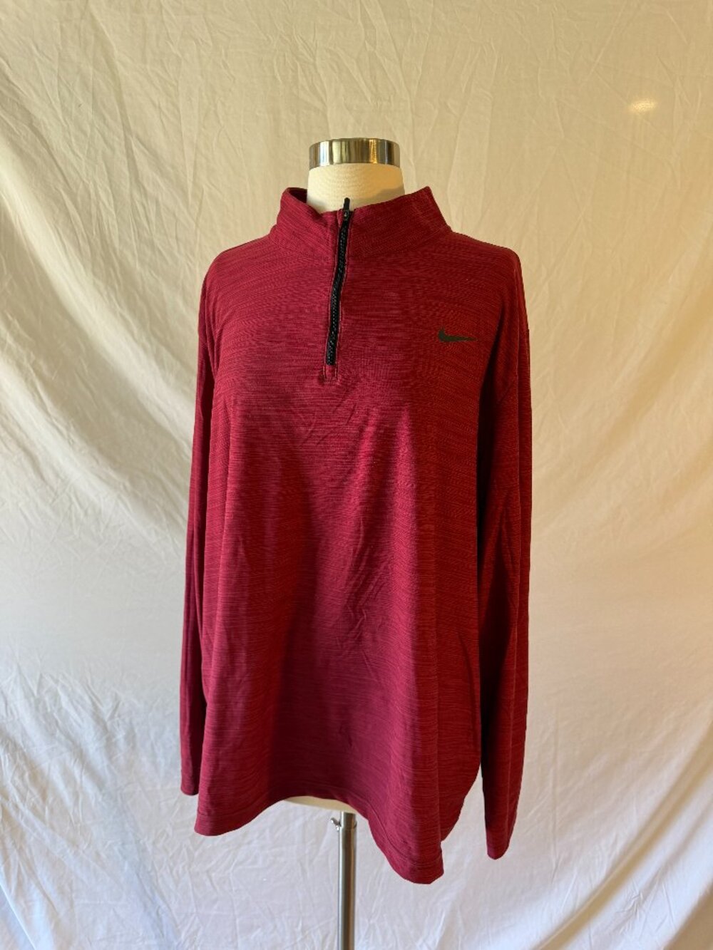 Red Nike XL Dri-Fit Pullover